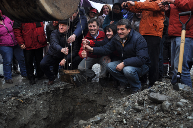 Primera Piedra Pichicolo - Hornopirén